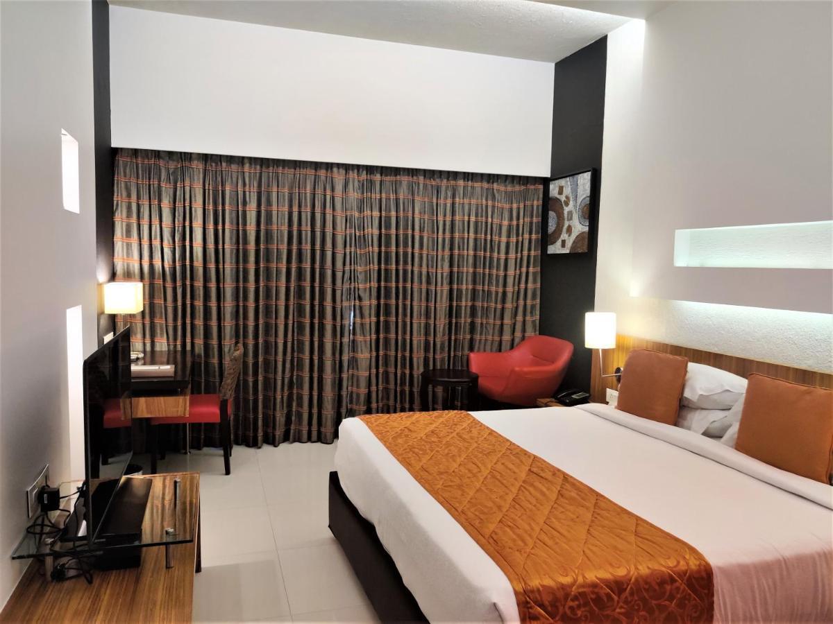 Hotel Satkar Residency Thane Buitenkant foto