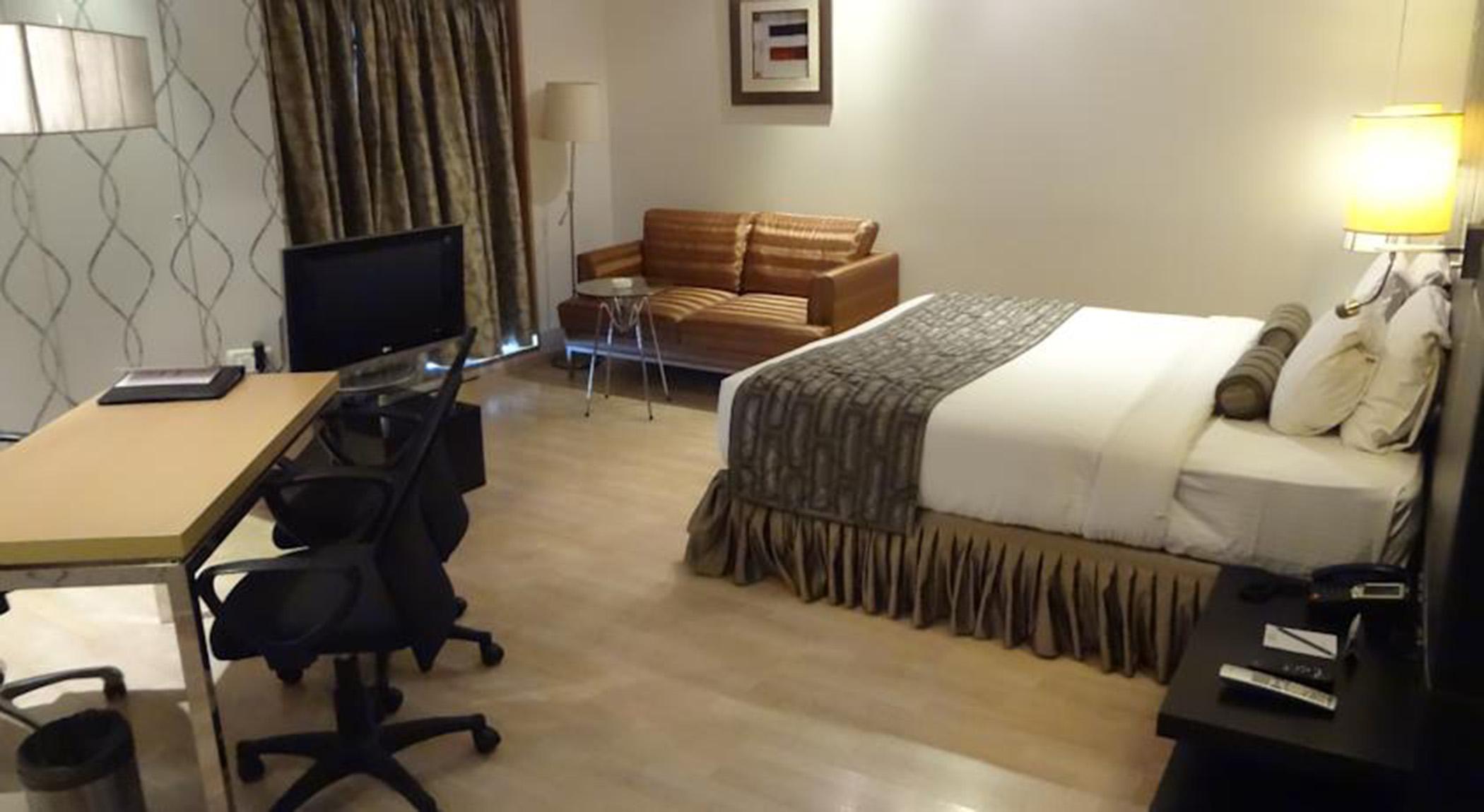 Hotel Satkar Residency Thane Buitenkant foto