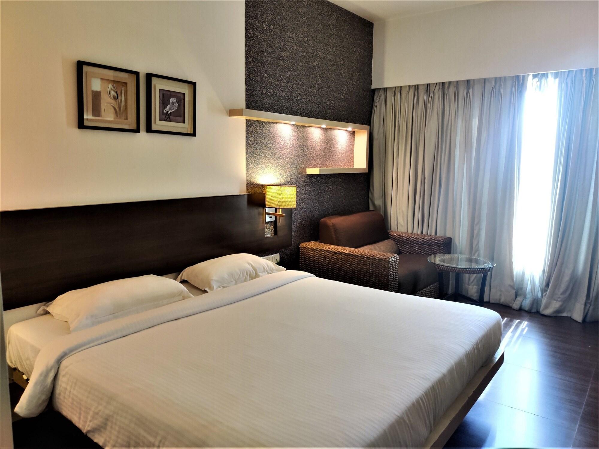 Hotel Satkar Residency Thane Buitenkant foto