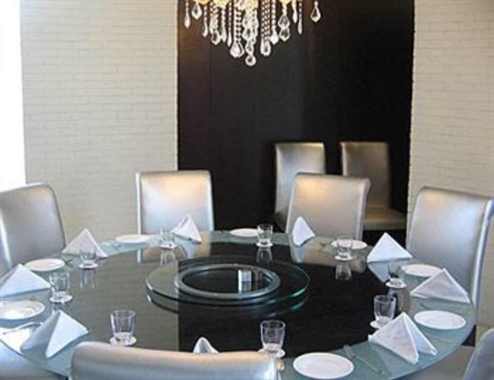 Hotel Satkar Residency Thane Buitenkant foto