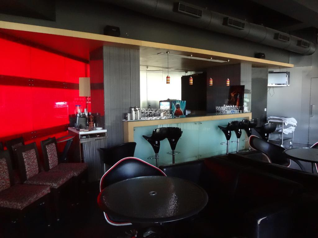 Hotel Satkar Residency Thane Buitenkant foto